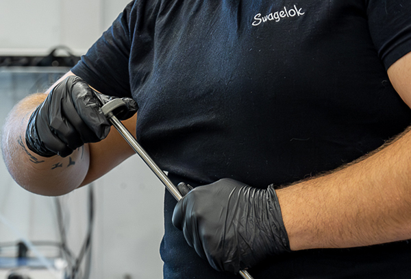 Raccord cone & thread